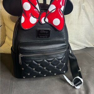 Minnie Mouse Classic Bow Quilted Texture Ear Mini Backpack